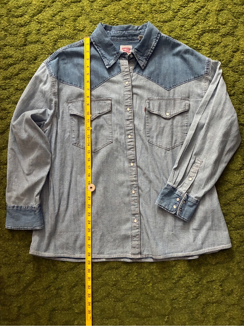 Levi’s Two-Tone Denim Western Shirt - Picture 4 of 10